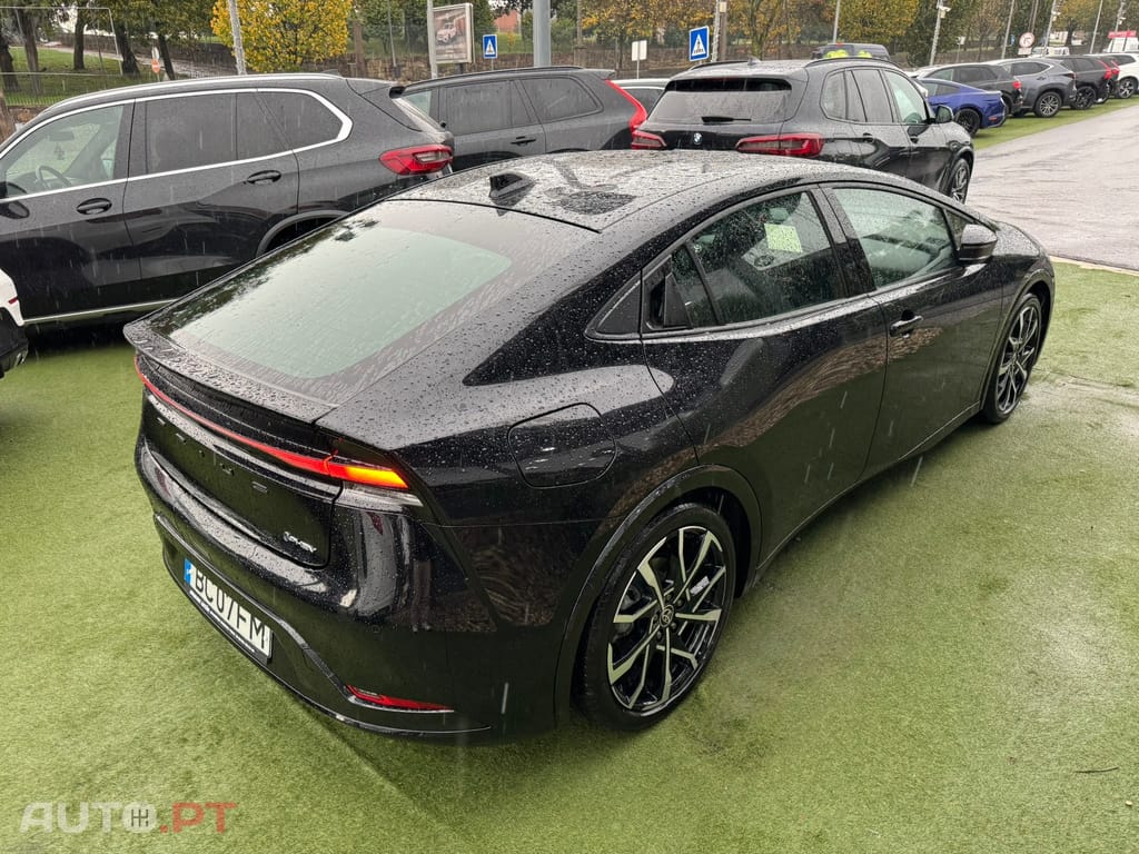 Toyota Prius 2.0 Plug-in Luxury