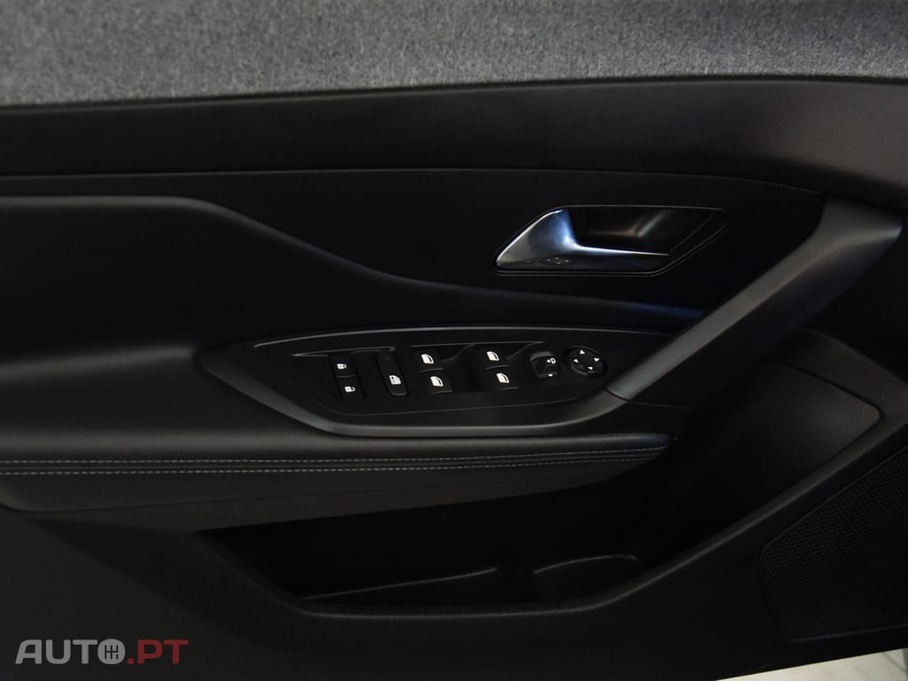 Peugeot 308 SW 1.2 PureTech Allure EAT8