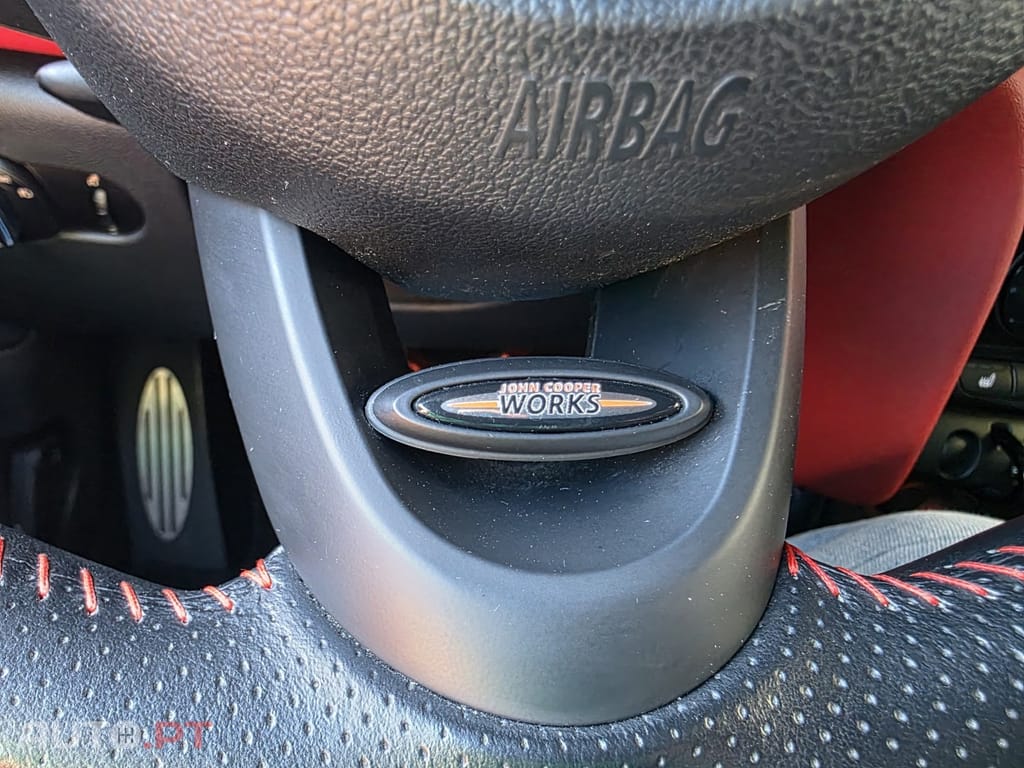 MINI Cooper John Cooper Works