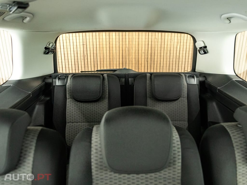 Volkswagen Sharan 2.0 TDI Confortline