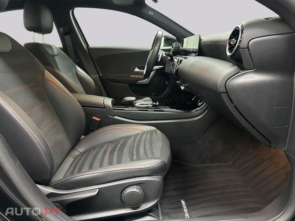 Mercedes-Benz A 250 I.V.A DEDUTIVEL e AMG