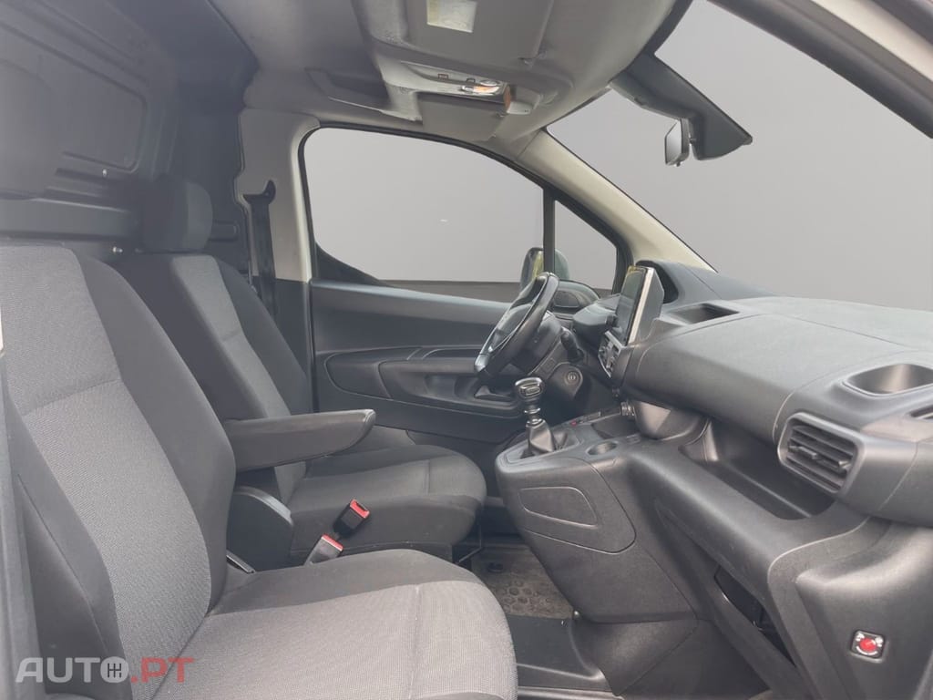 Peugeot Partner Premium I.V.A DEDUTÍVEL