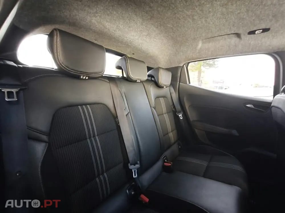 Renault Clio 1.6 E-Tech Full Hybrid RS Line