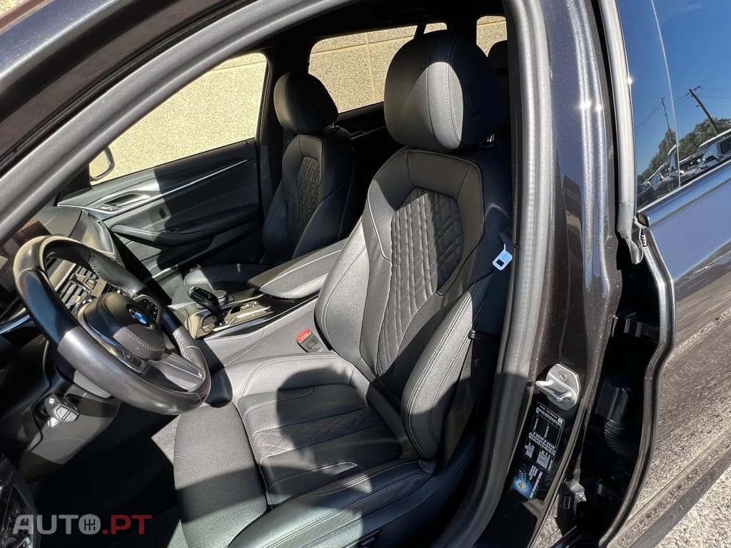 BMW 520 d Pack Desportivo M Auto