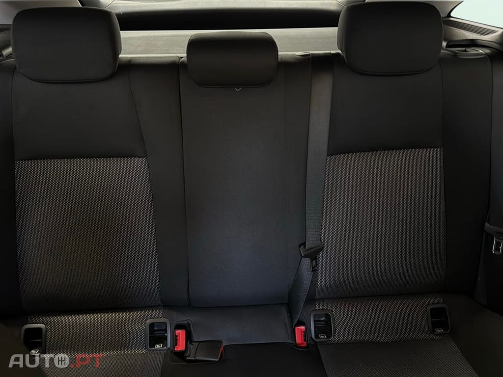 Mercedes-Benz CLA 180 7G-DCT Progressive