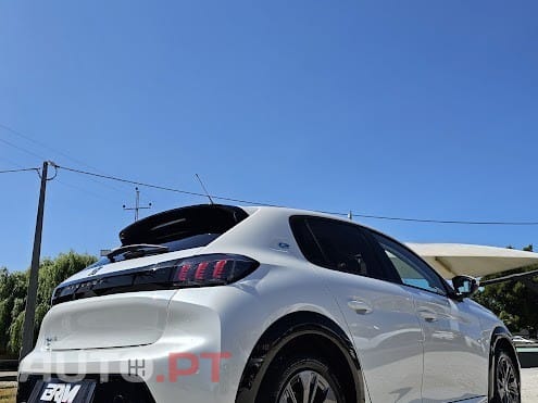 Peugeot E-208 Active Pack