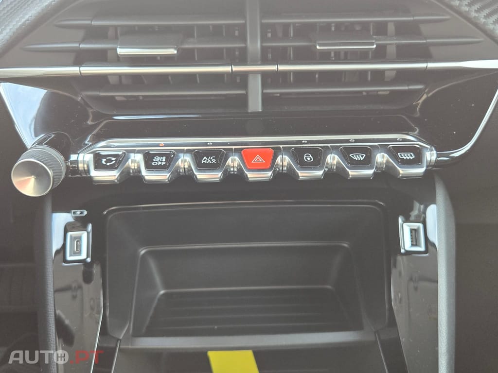 Peugeot E-208 Active 50kW