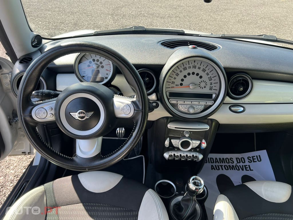 MINI Cooper S Camden Edition