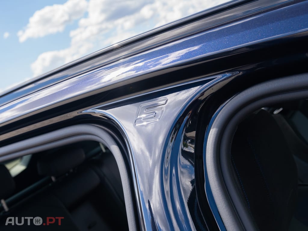 BMW i5 eDrive40 Pack Desportivo M Pro