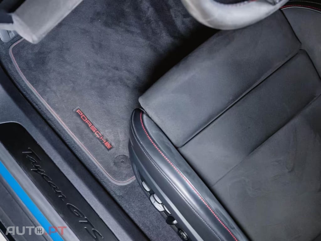 Porsche Taycan GTS I.V.A DEDUTIVEL 