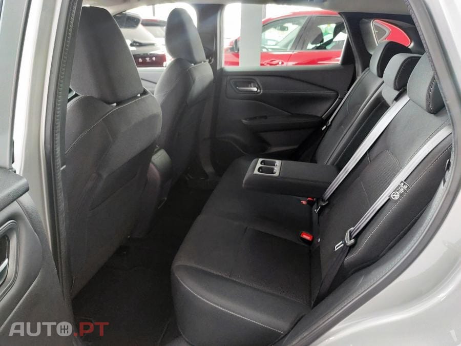 Nissan Qashqai 1.3 DIG-T N-Connecta 