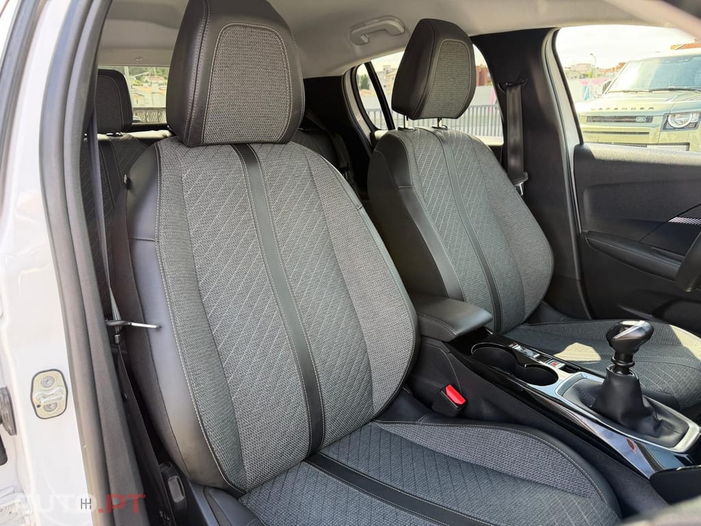 Peugeot 208 1.2 PureTech Allure