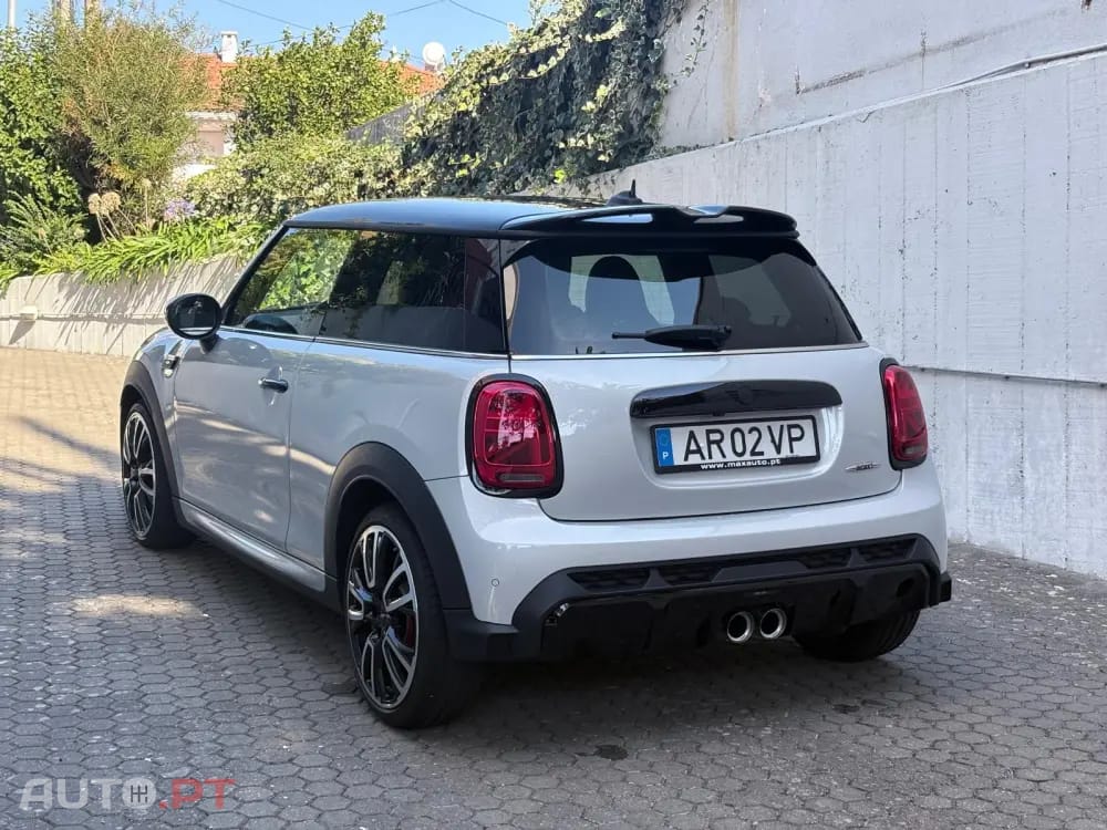 MINI Cooper John Cooper Works Auto Desportiva