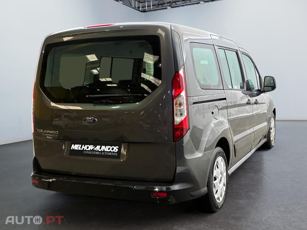 Ford Tourneo Grand 1.5TDCi Trend