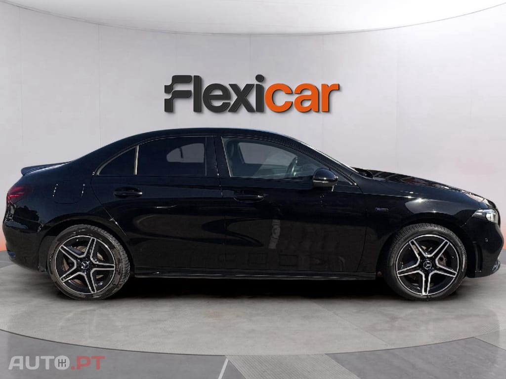 Mercedes-Benz A 250 e AMG Line