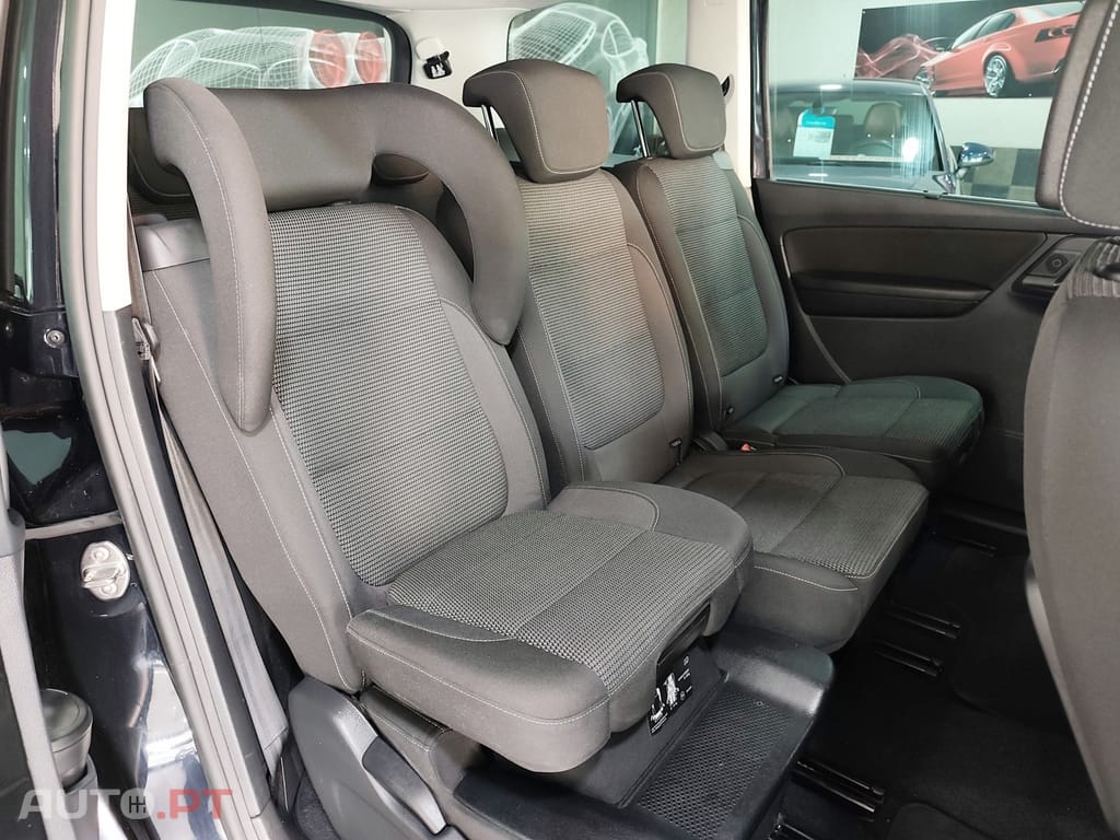 Volkswagen Sharan 2.0 TDI Blue Confortline DSG