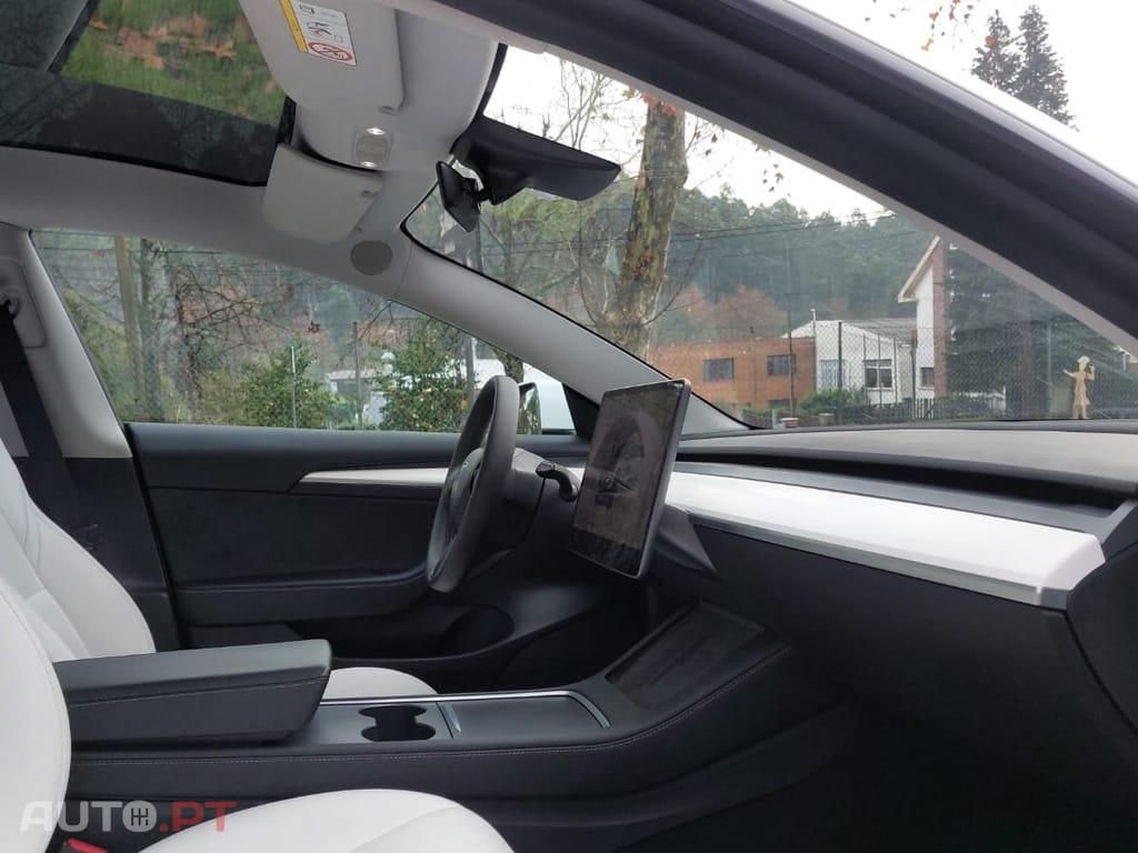 Tesla Model 3 Long Range AWD Dual Motor