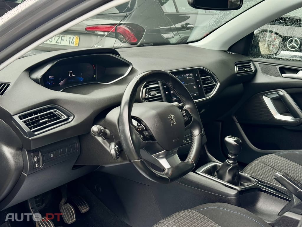 Peugeot 308 1.5 BlueHDi Style