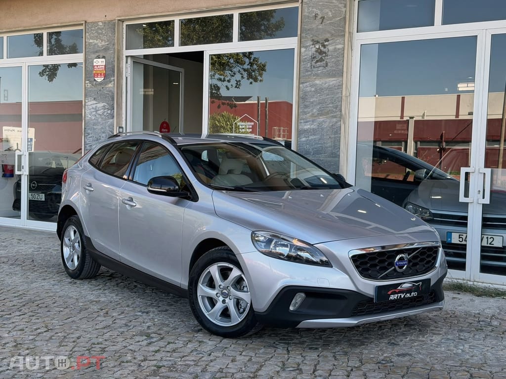 Volvo V40 Cross Country 1.6 D2 Momentum