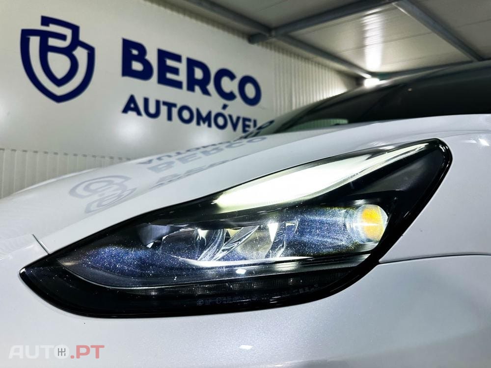 Tesla Model Y Long Range Dual Motor AWD