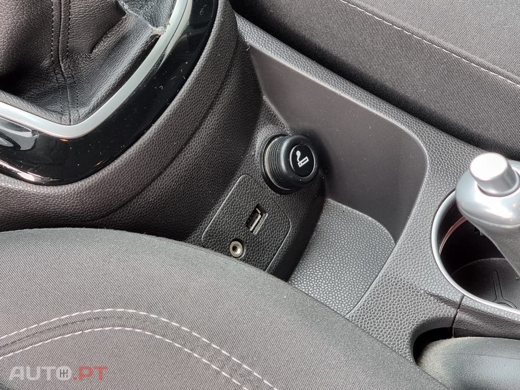 Ford Fiesta 1.0 T EcoBoost Titanium