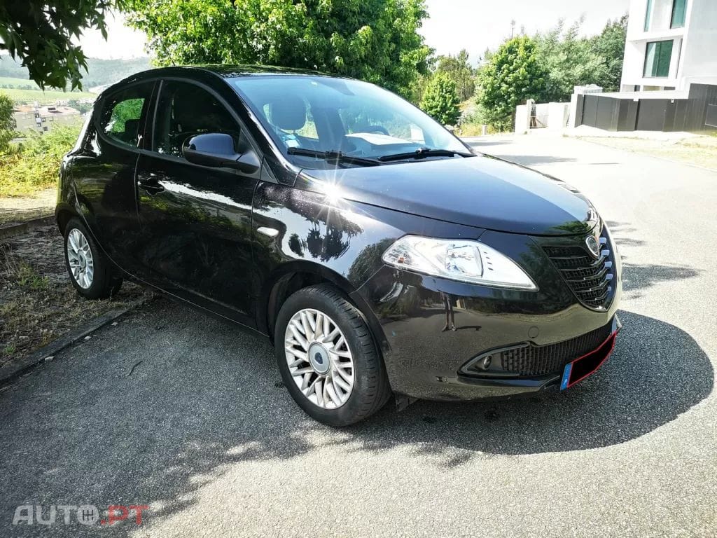 Lancia Ypsilon 1.2 S&S Gold