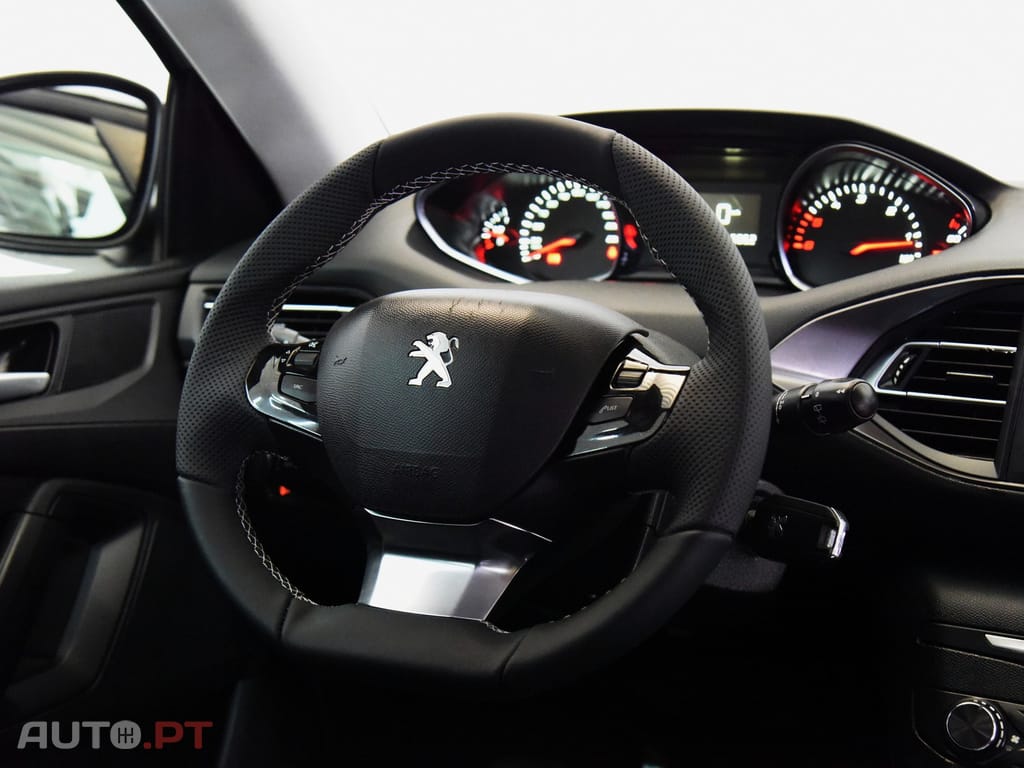 Peugeot 308 1.5 BlueHDi Style