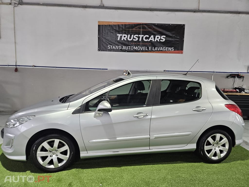 Peugeot 308 1.4 16V Executive (2007-2010)