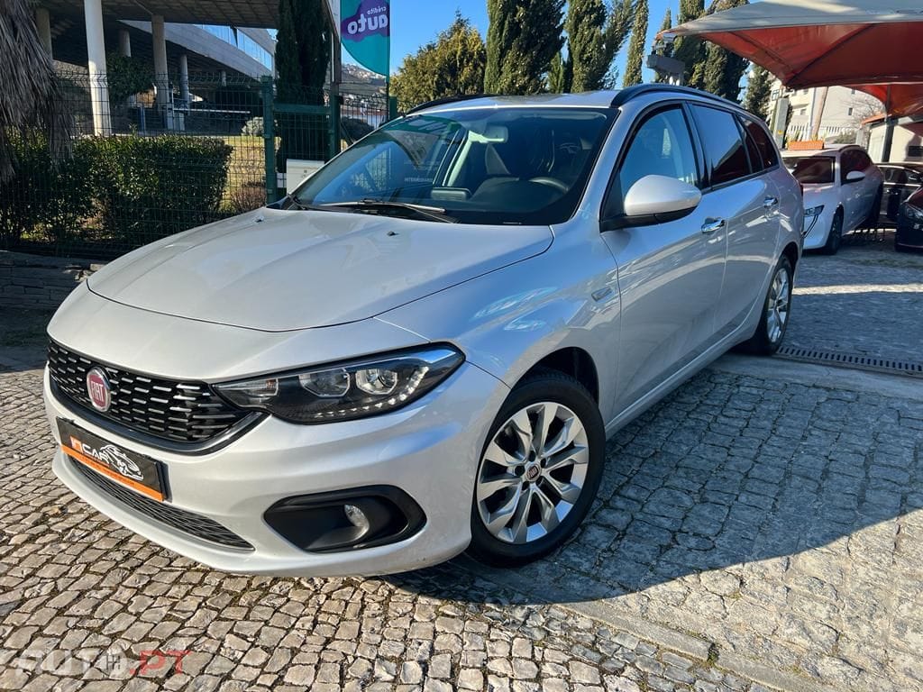 Fiat Tipo 1.3 M-Jet Lounge Tech J17