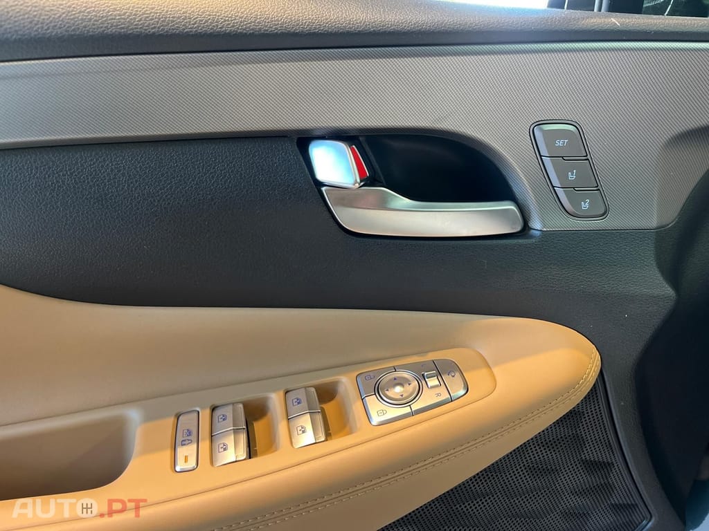 Hyundai Santa Fe Vanguard Luxury