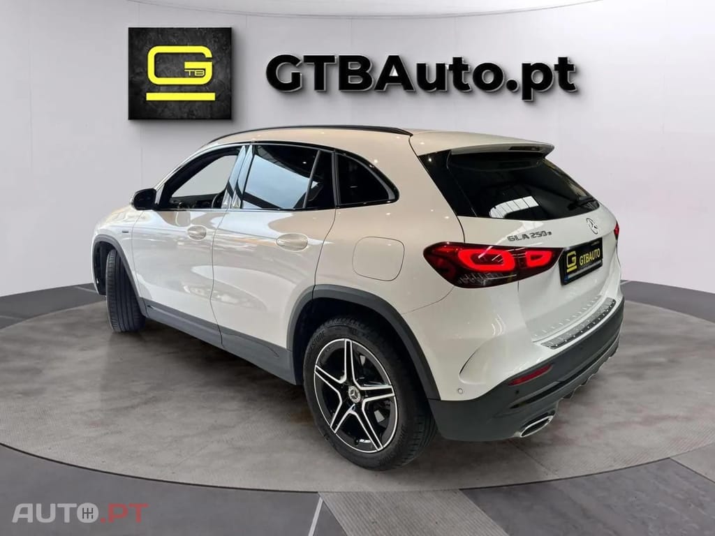 Mercedes-Benz GLA 250 e AMG LINE