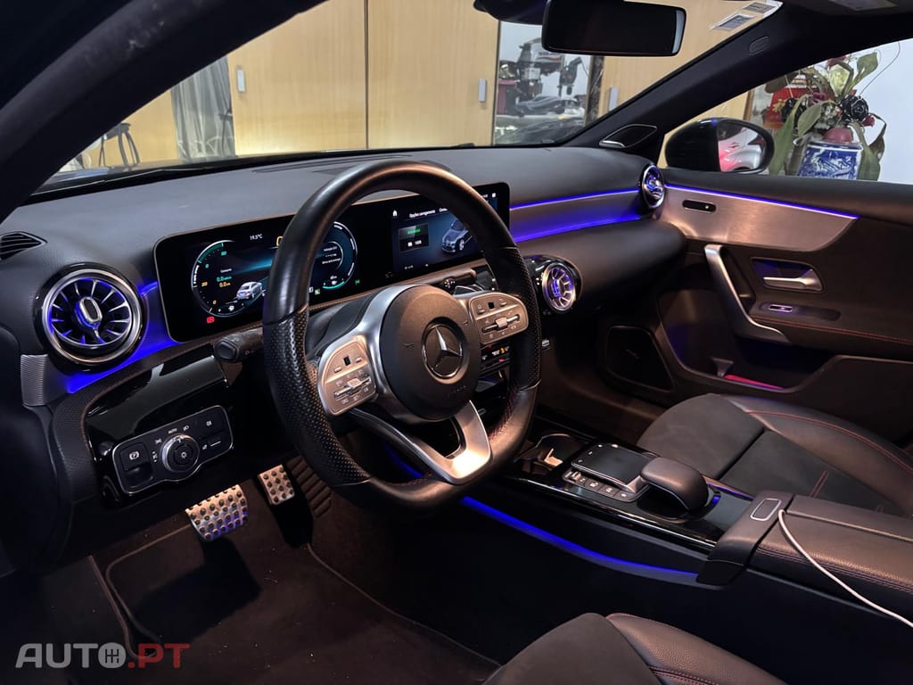 Mercedes-Benz 250 A250e Limousine