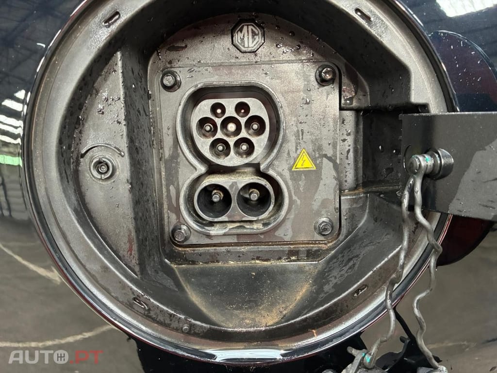 MG Marvel R EV Luxury 2WD