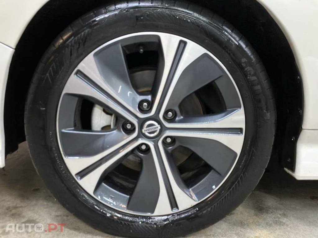 Nissan Leaf N-Connecta