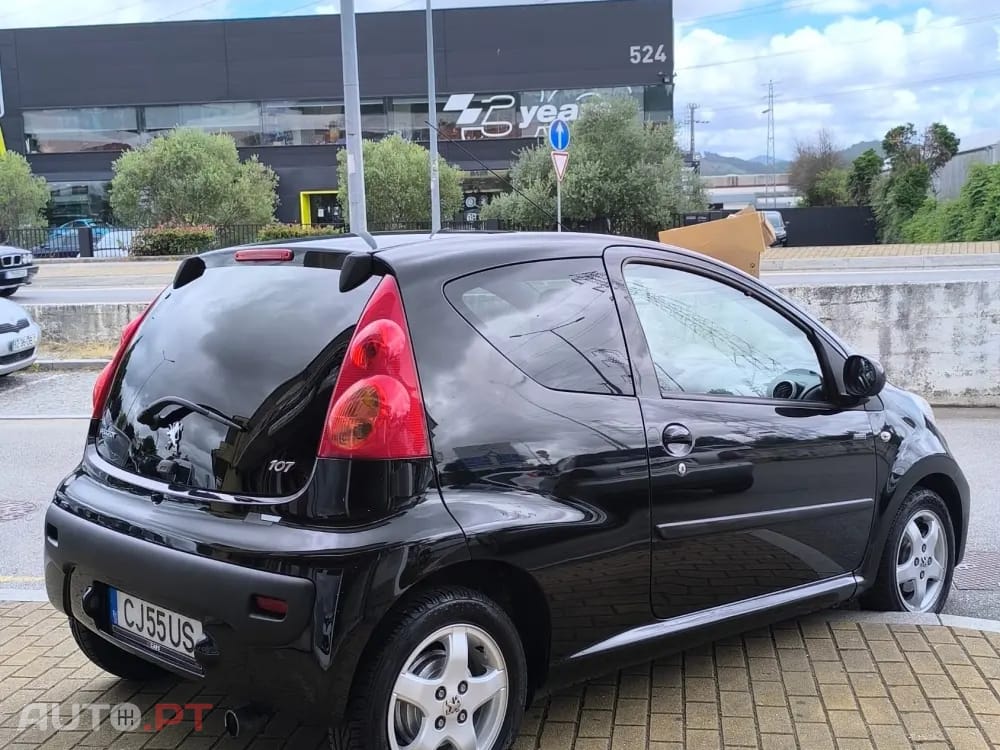 Peugeot 107 1.0 Sportium