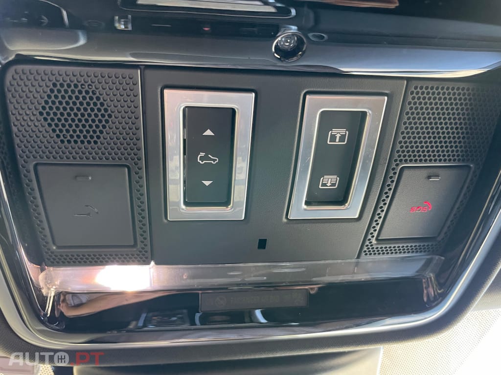 Land Rover Range Rover Sport P400e Hybrid SE