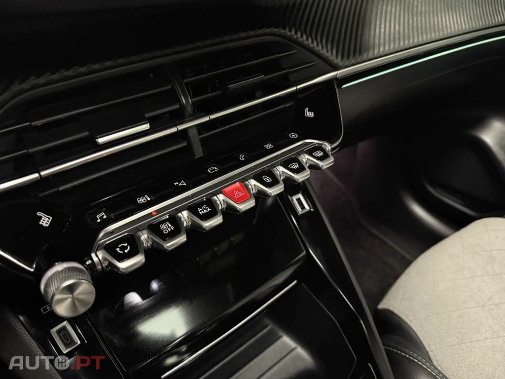 Peugeot E-208 50 kWh GT