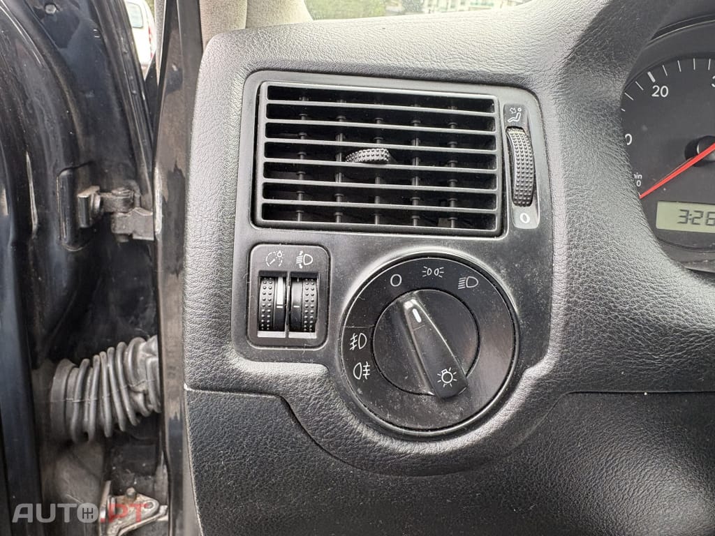 Volkswagen Golf 1.9 TDi Highline