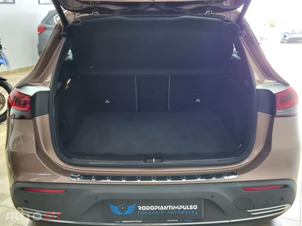 Mercedes-Benz EQA 250+ Edition — fotografia 19