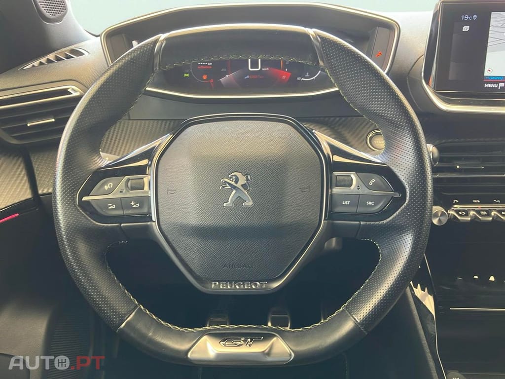 Peugeot 2008 1.2 PureTech GT Line