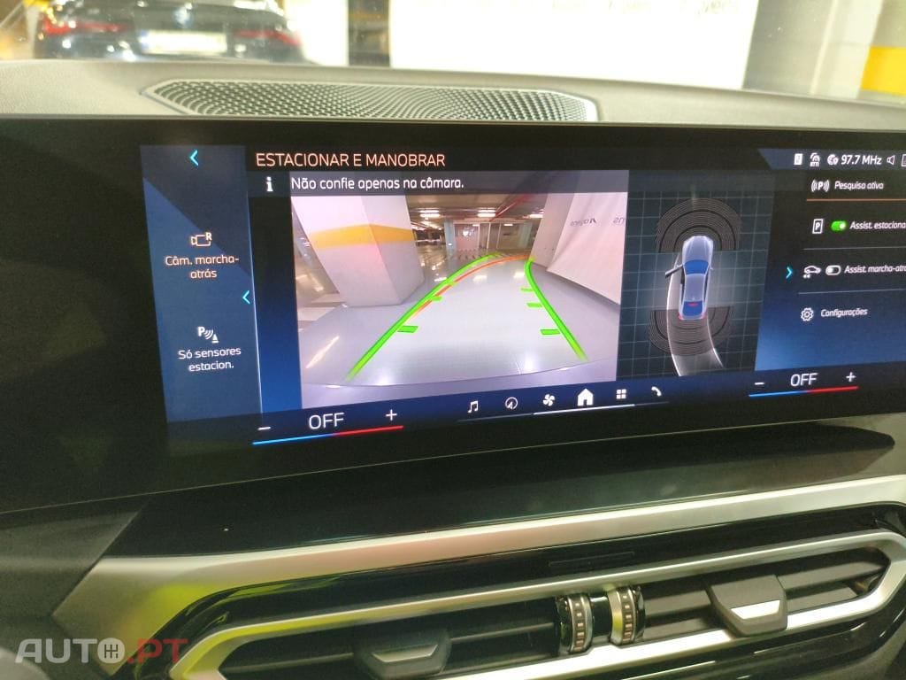 BMW i4 eDrive35
