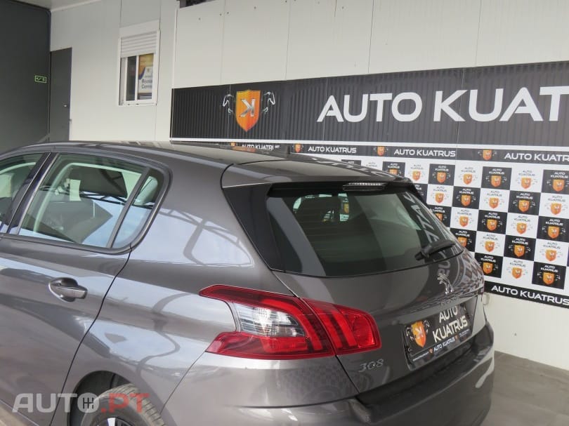 Peugeot 308 1.5 BlueHDi Business Line