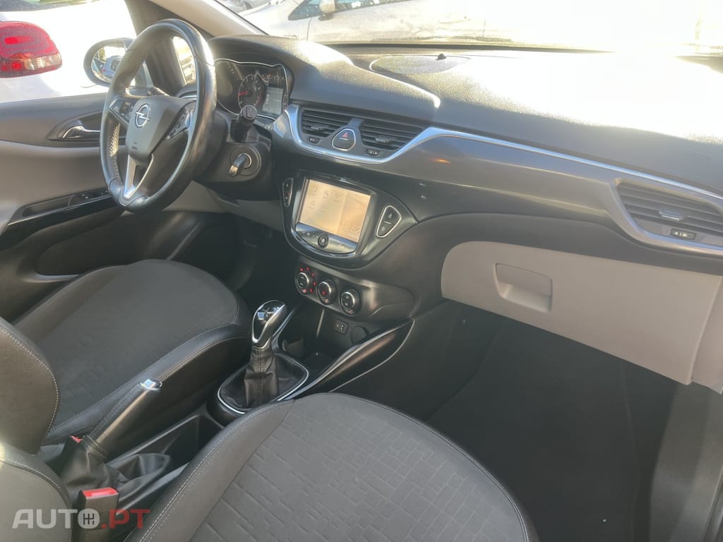 Opel Corsa 1.4 Innovation J17 Easytronic