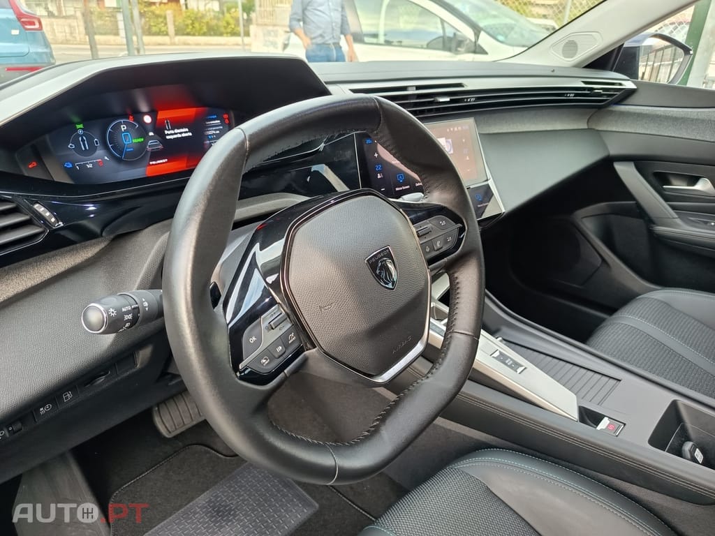 Peugeot 308 SW 1.6 Hybrid Allure e-EAT8