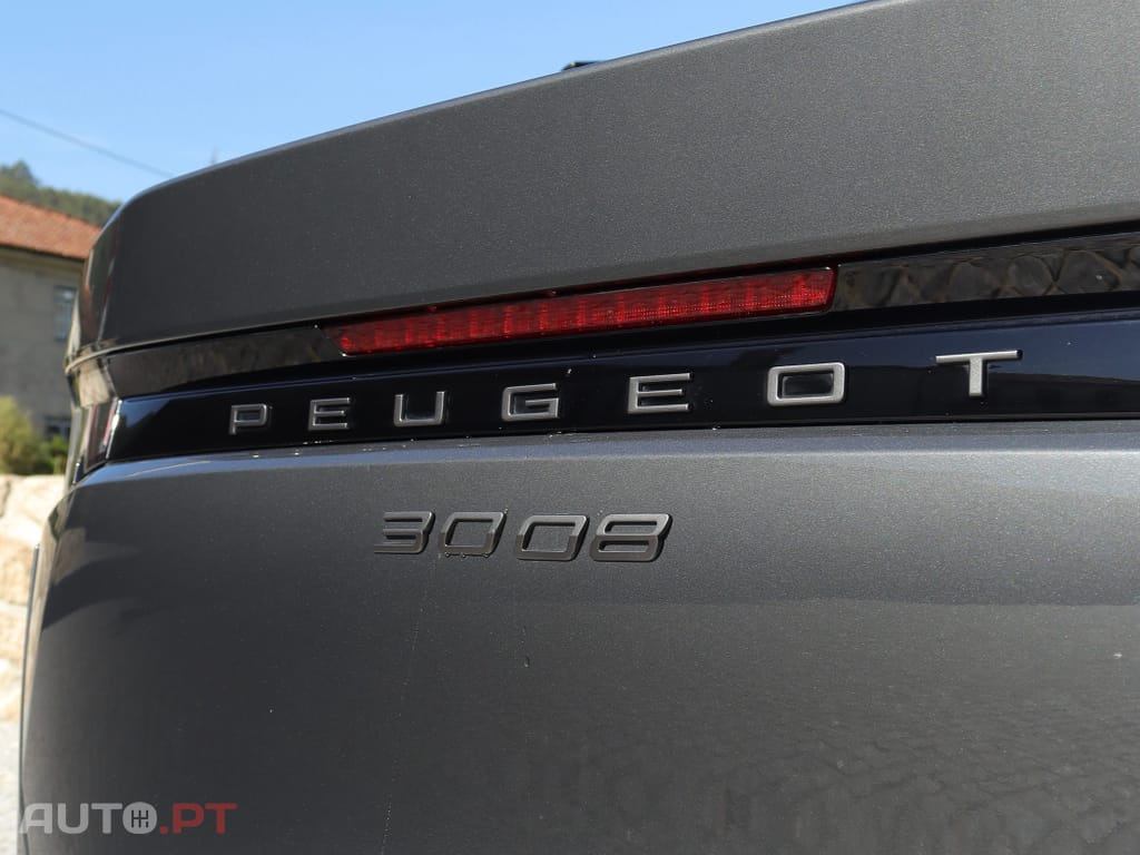 Peugeot 3008 1.2 Hybrid Allure e-DCS6