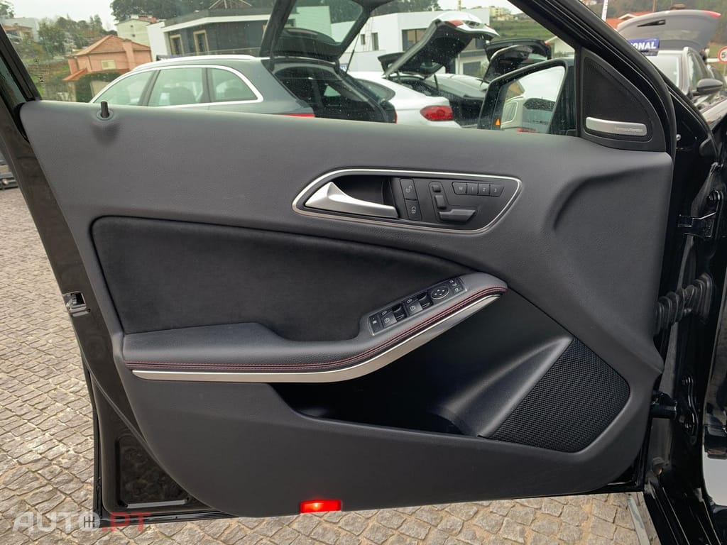 Mercedes-Benz A 45 AMG 4-Matic