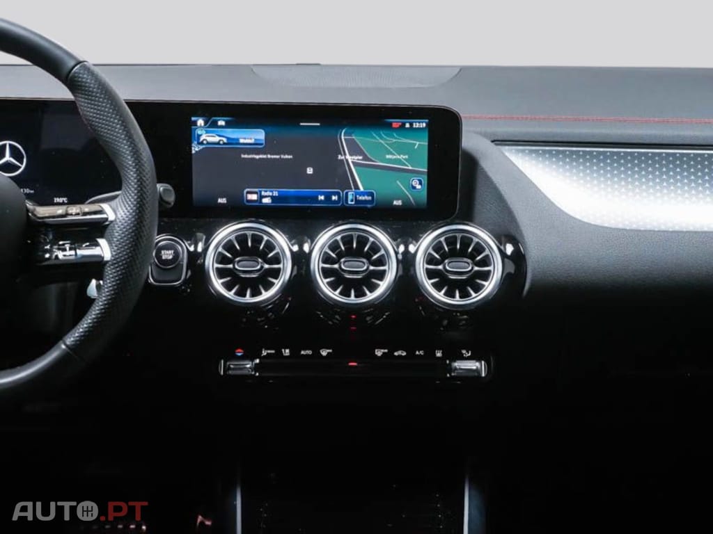 Mercedes-Benz EQA I.V.A DEDUTIVEL 300 4M AMG-Sport 