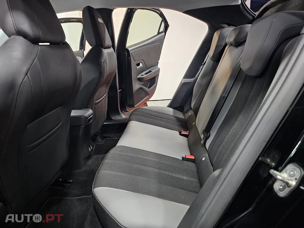 Opel Mokka-E 50 kWh Elegance