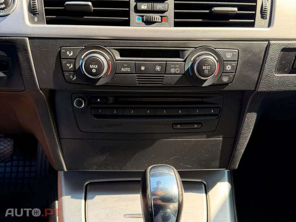 BMW 320 d Auto