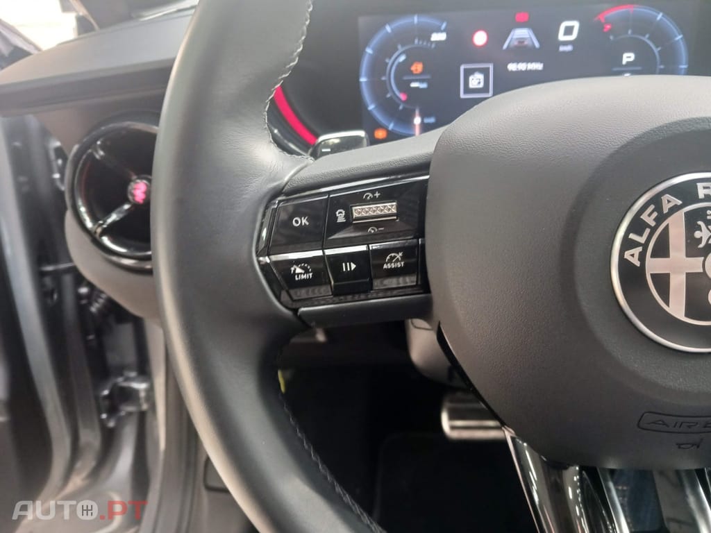 Alfa Romeo Junior 1.2 Speciale eDCT6